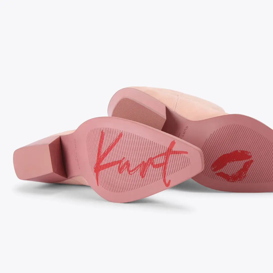 Kiss Cowboy Boot